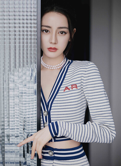 MIKIMOTO品牌代言人迪麗熱巴