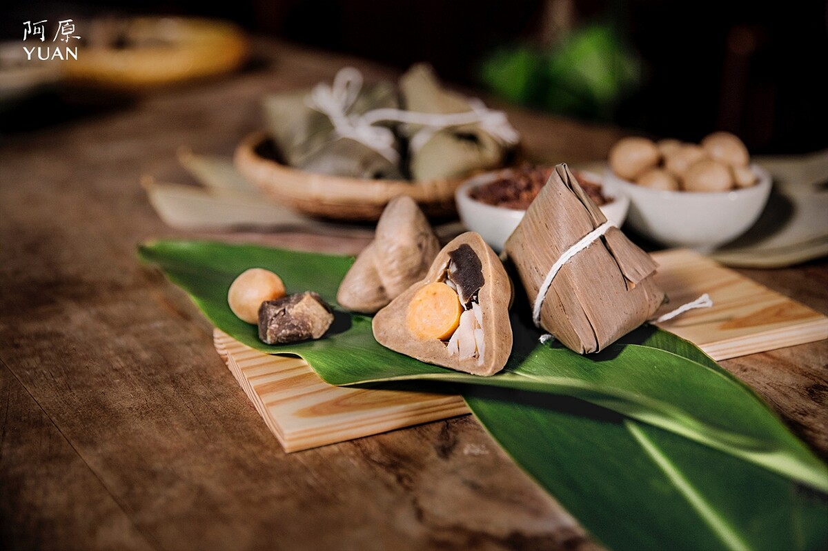 十八王公肉粽皂以抺草、馬纓丹為材，別具民間習俗意義與祝福心意。