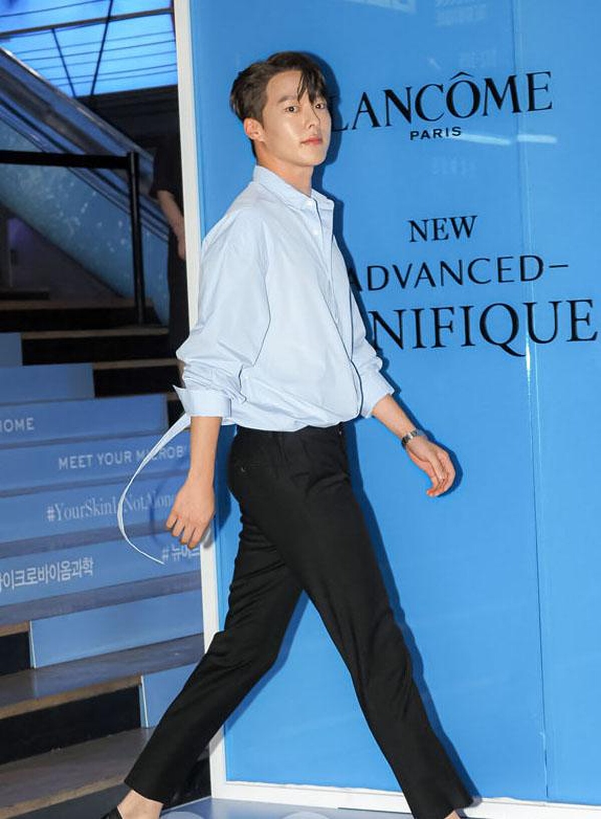  10張照片證實 張基龍是「美尻王子」