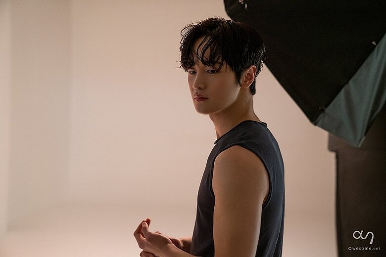 《我的室友是九尾狐》戀愛傻瓜「都載鎮」26歲 金度完