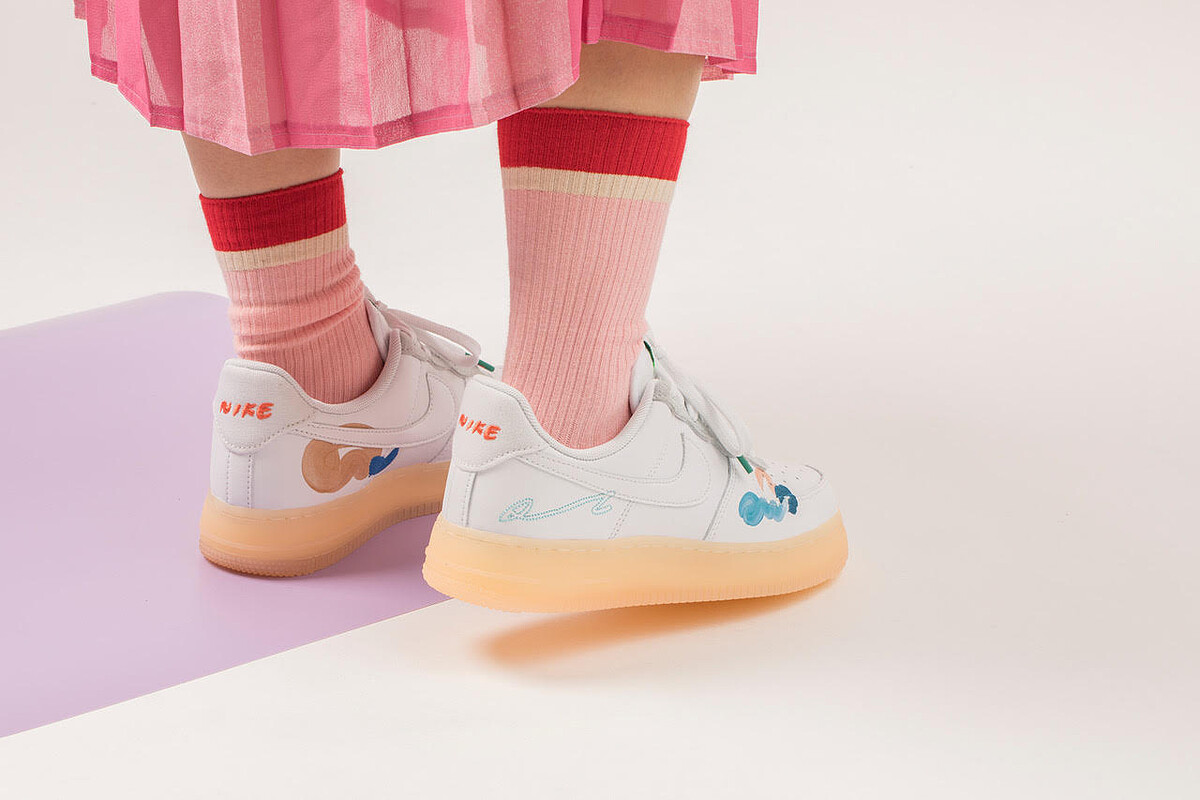 Nike Air Force 1，NT4,500