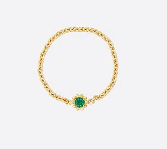 Dior Mimirose 系列戒指，18Ｋ黃金鑲嵌祖母綠，NT$27,500