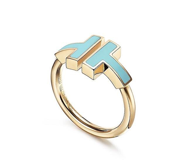 Tiffany & Co. Tiffany T Wire 系列戒指，18K黃金鑲嵌綠松石