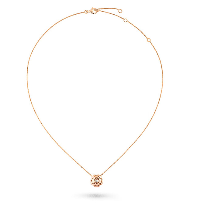 Chanel Extrait de Camélia項鍊,18K玫瑰金鑲嵌鑽石,NT$ 87,000