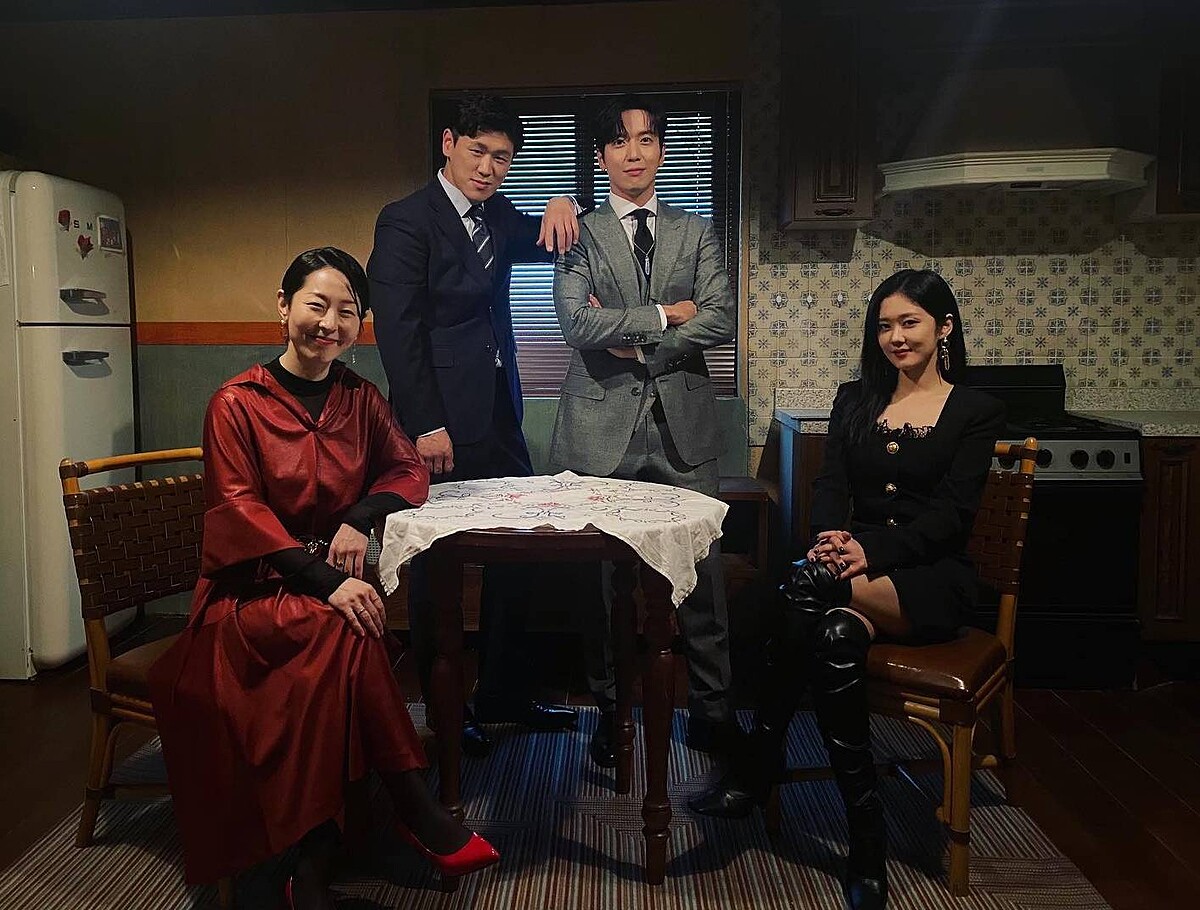 大發不動產 職員合照 photo/ @ jyheffect0622