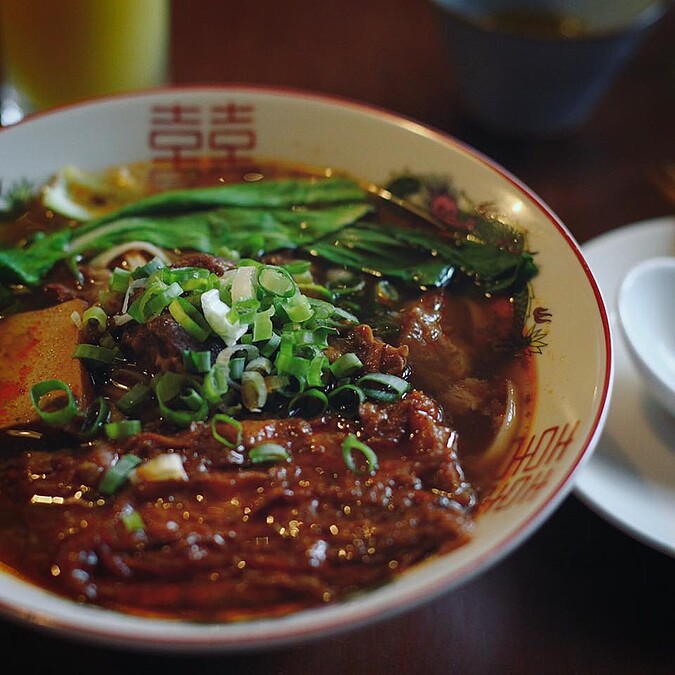 招牌牛肉麵有三種口味可供選擇。