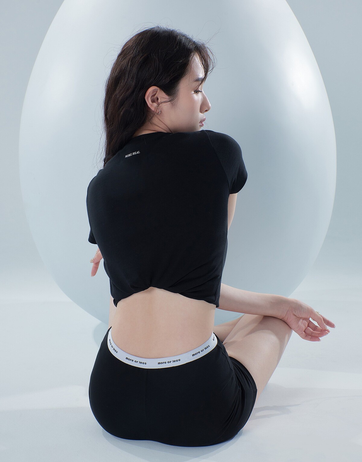 MORE REAL字母刺繡TEE，NT390