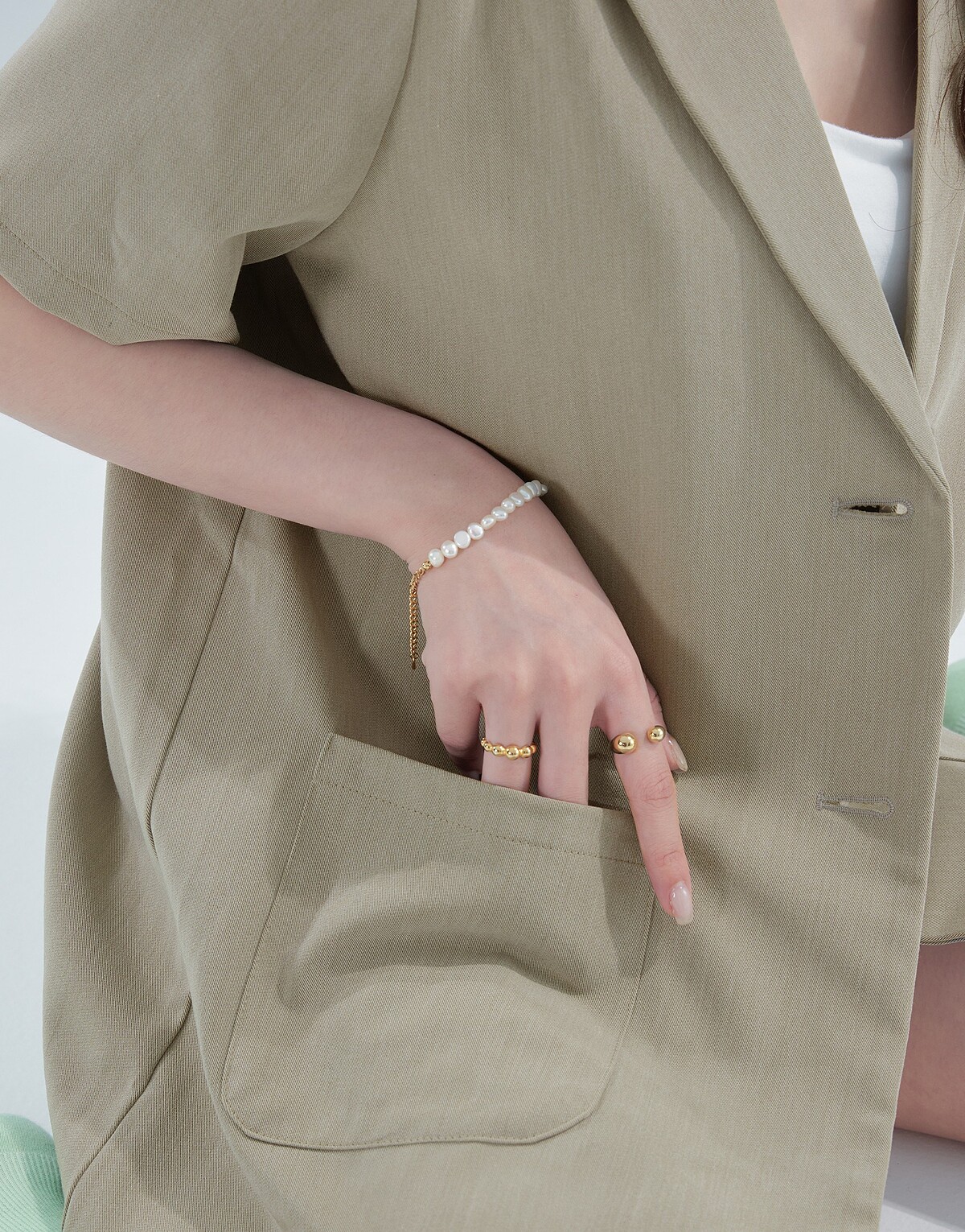 MORE REAL短袖西裝外套，NT690