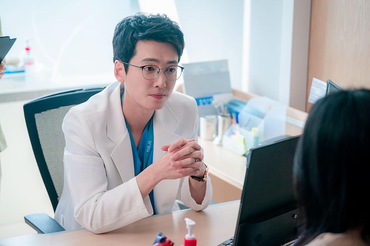  《機智醫生生活2》五人幫傳遞療癒價值