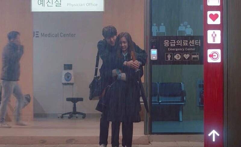 《機智醫生生活2》「政源」柳演錫＋「冬天」申鉉彬 「心動緊抱」名場面