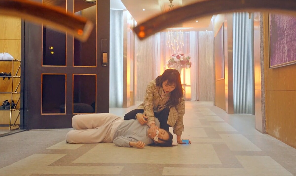 《上流戰爭3》控制欲家教「陳粉紅」