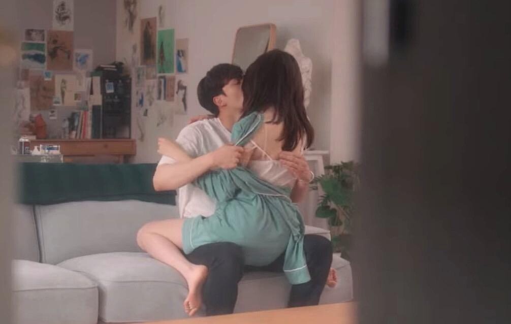 無法抗拒的他》 光速上本壘？1分鐘限制級「動作戲」超火熱！