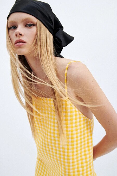 格紋洋裝，NT790>>>NT490