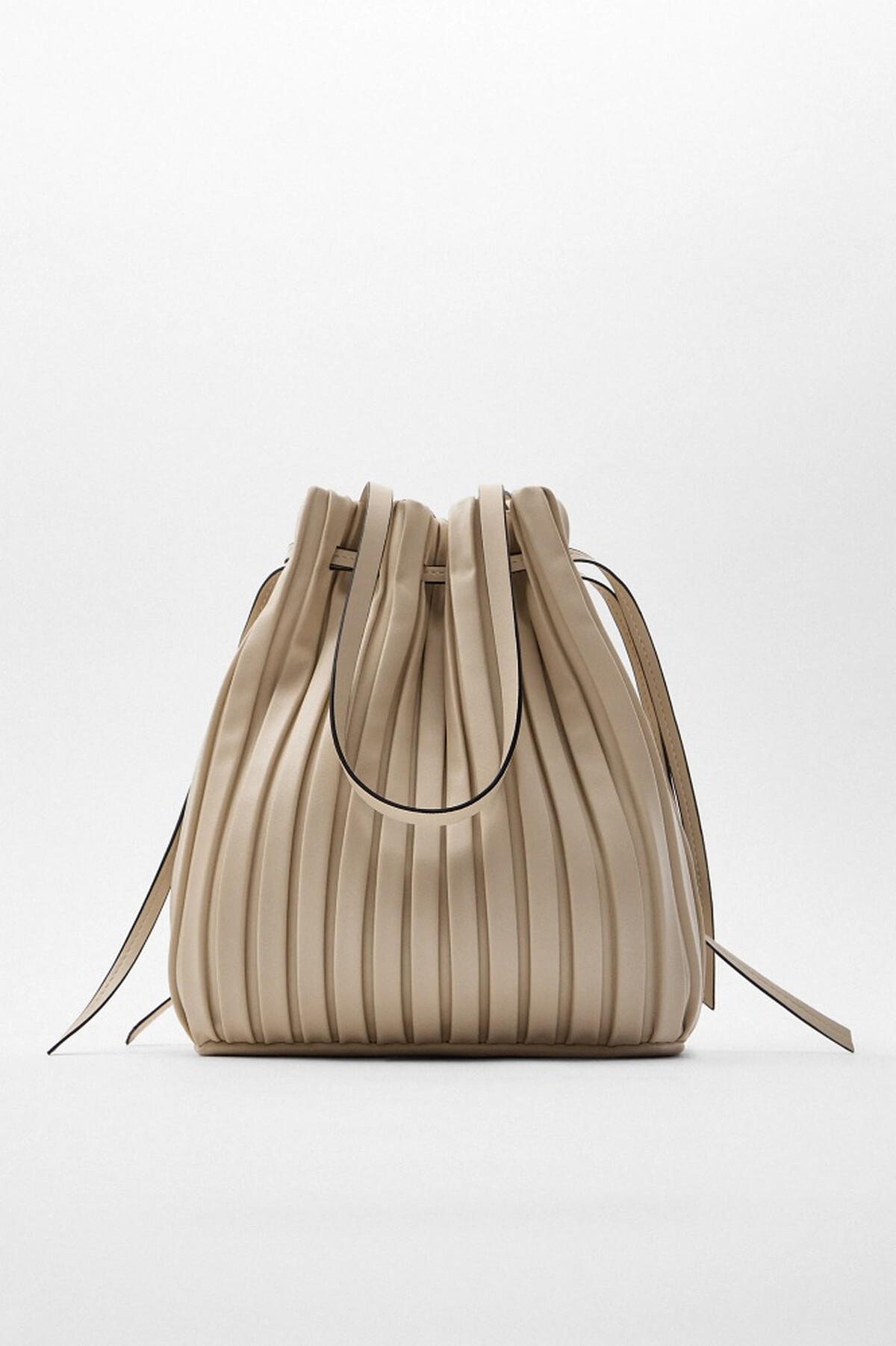 百褶水桶包，NT990>>>NT690