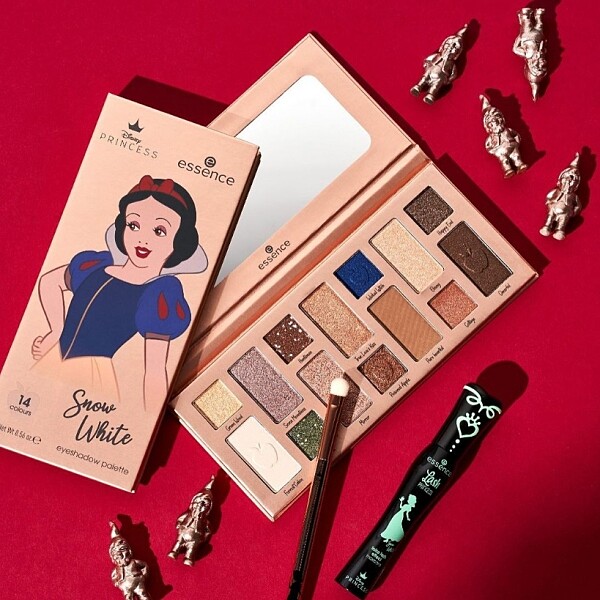 Disney&times;essence白雪公主眼影盤
