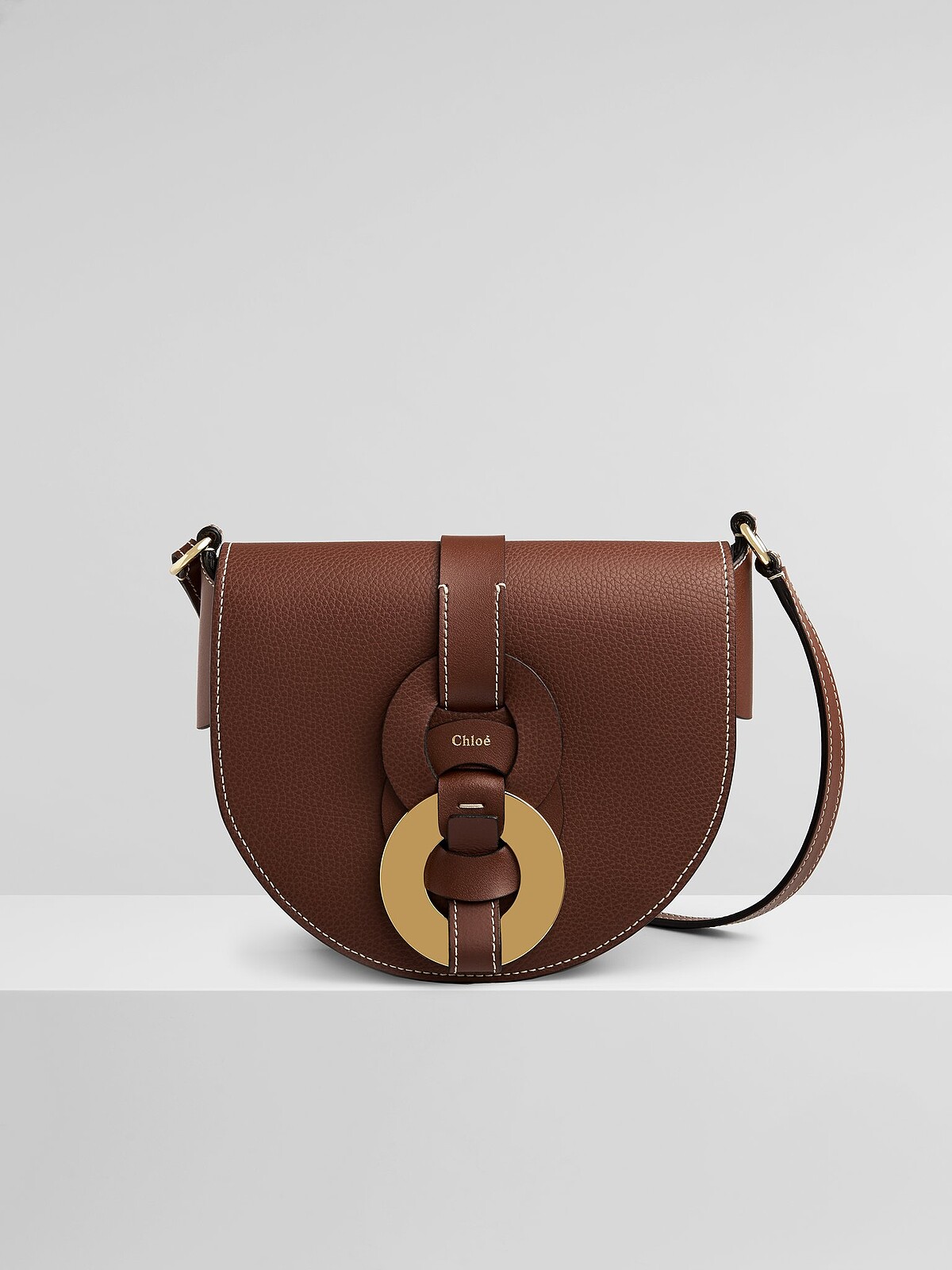 Chloé Darryl咖啡色馬鞍包，售價NT$42,900