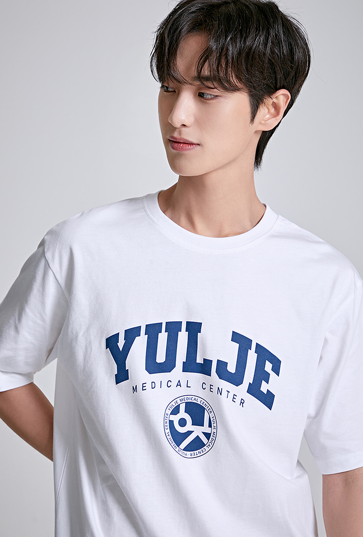 《機智醫生生活2》X SPAO聯名系列T-Shirt，約NT490