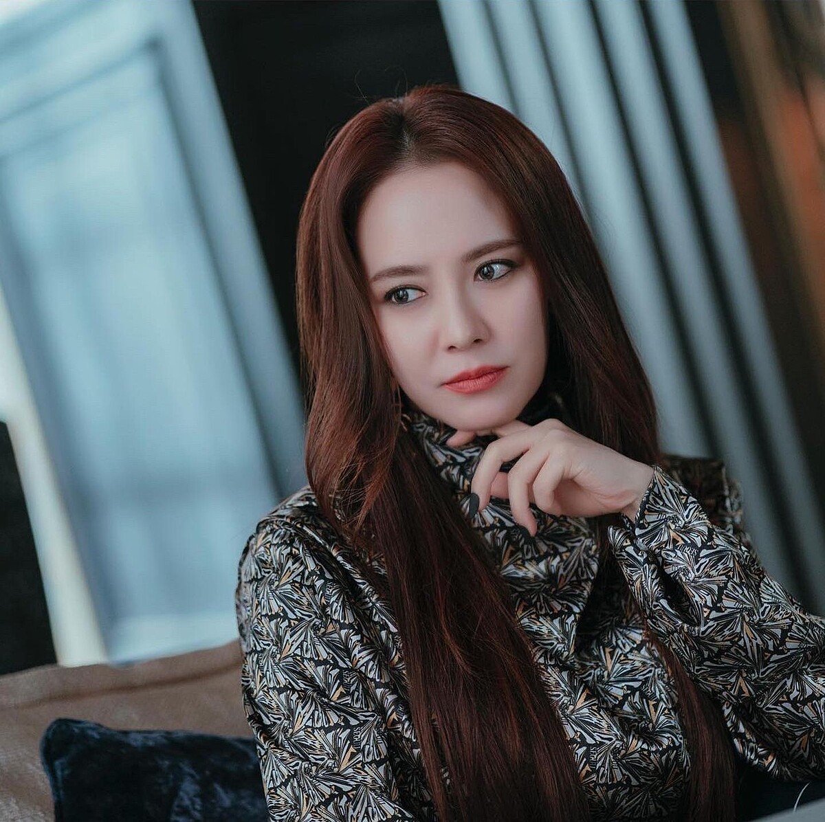 宋智孝 《來魔女食堂吧》演繹華麗優雅造型