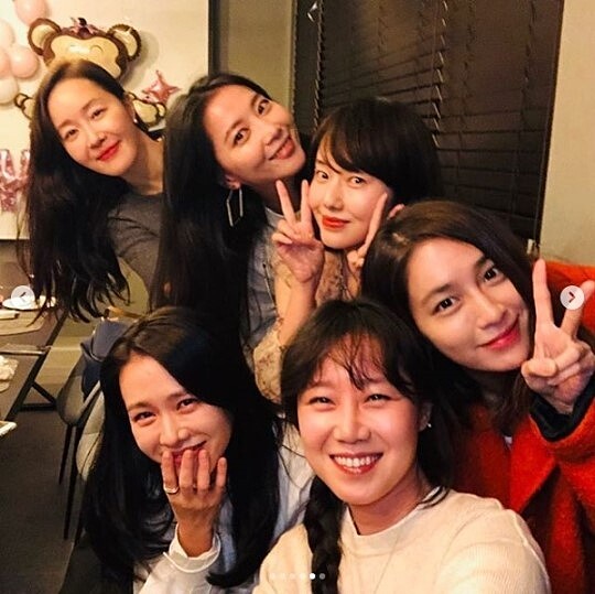  孫藝珍和 孔曉振情同親姐妹