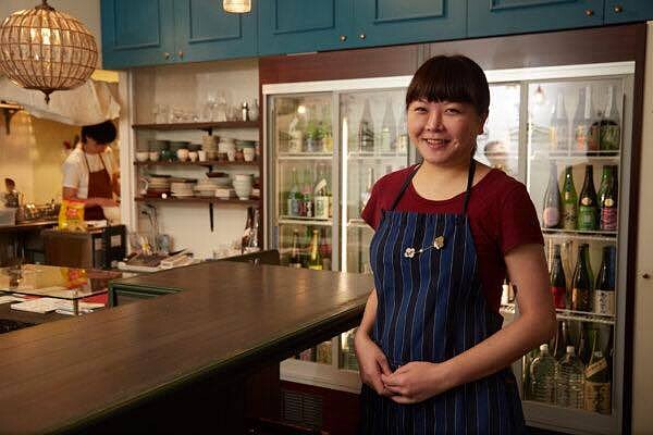 日本最強 Sake Bar 侍酒師千葉麻里繪。