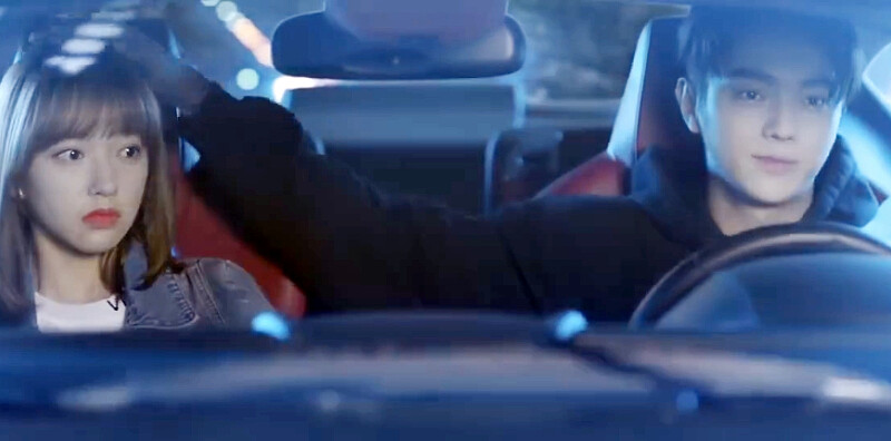 你微笑時很美 許凱摸頭殺