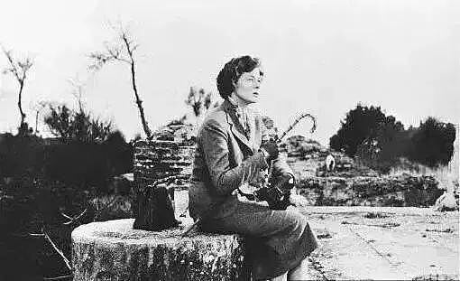 英格麗.褒曼在《義大利假期》中經典的一幕