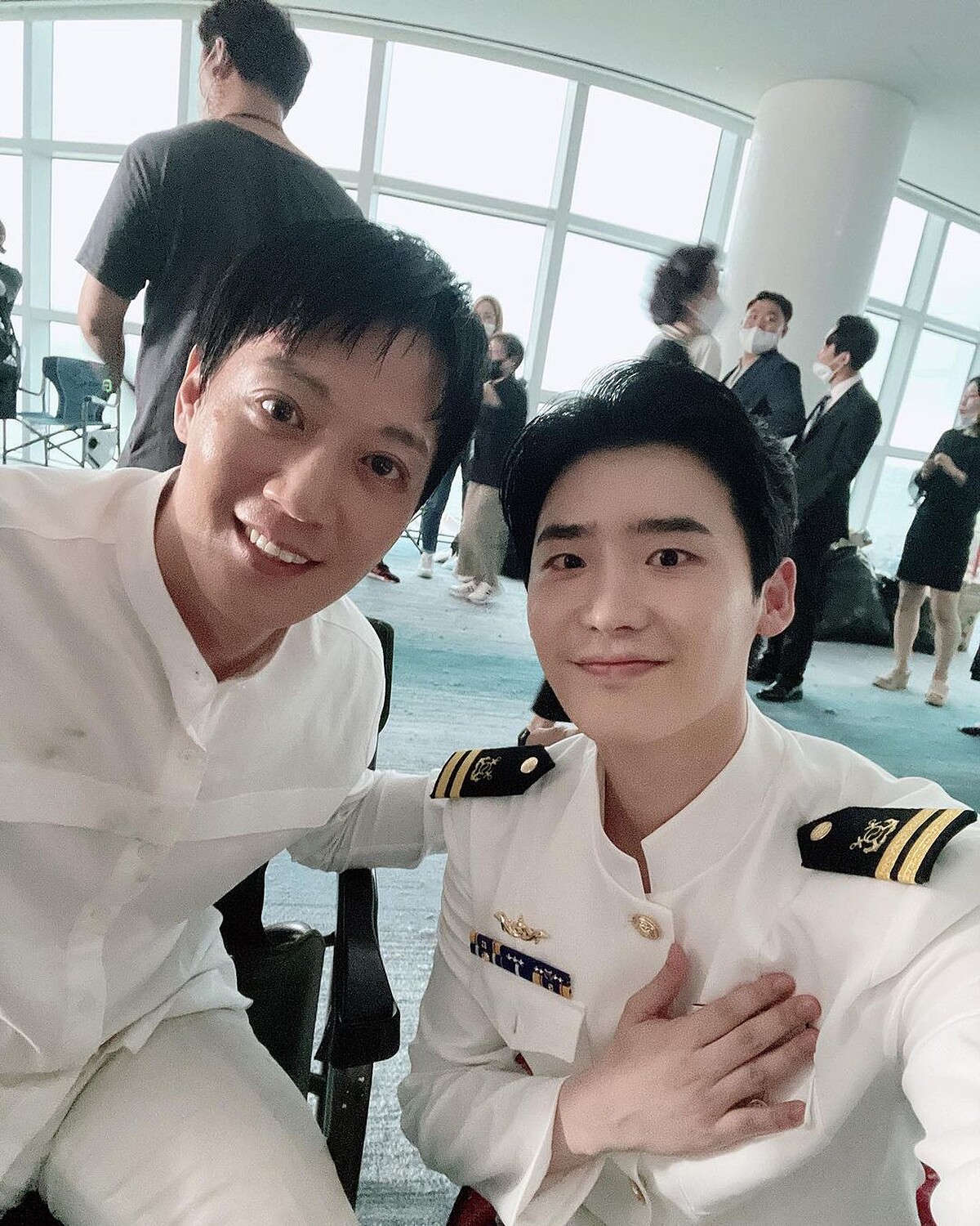 李鍾碩 電影《分貝》海軍造型公開！