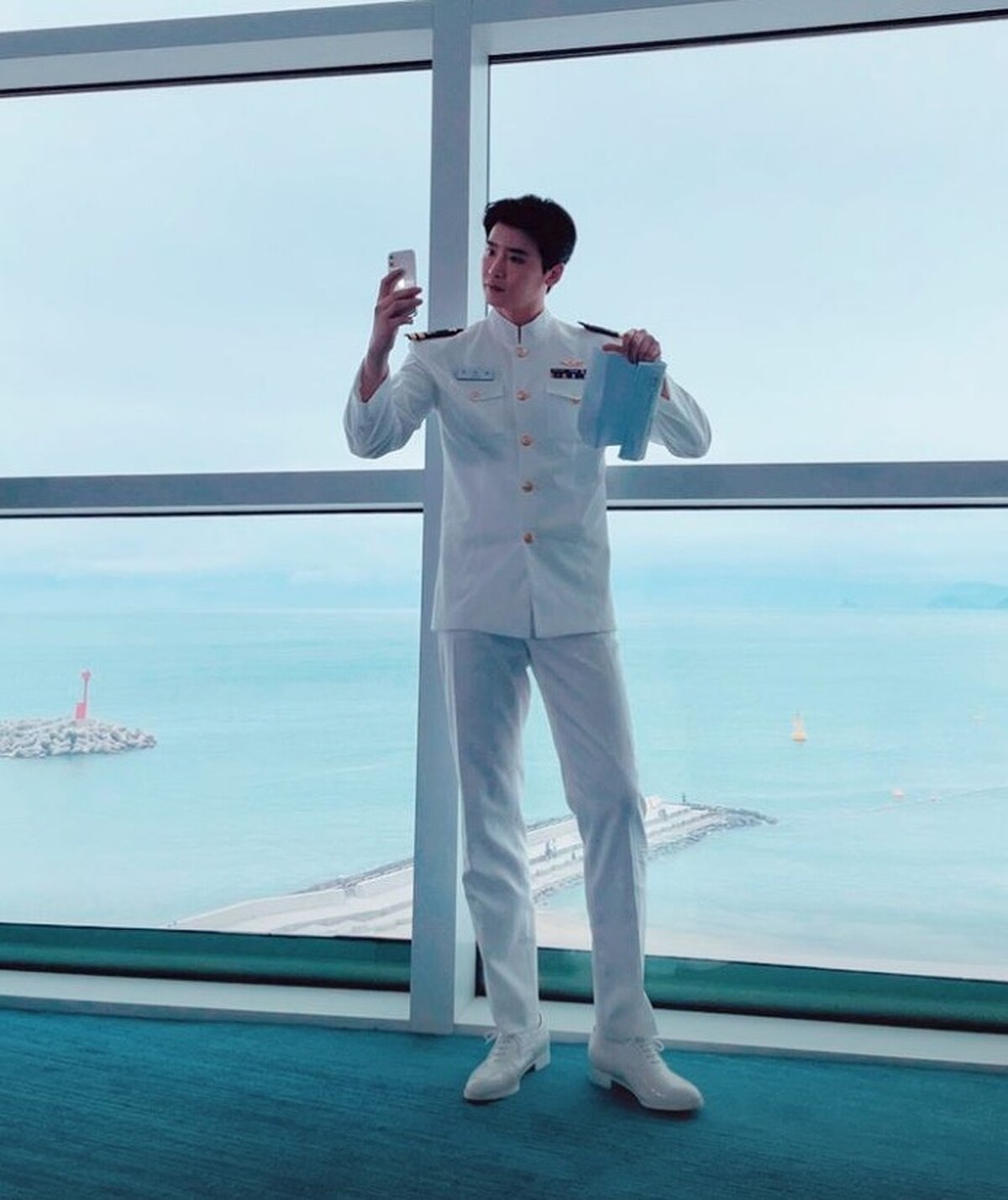 李鍾碩 電影《分貝》海軍造型公開！