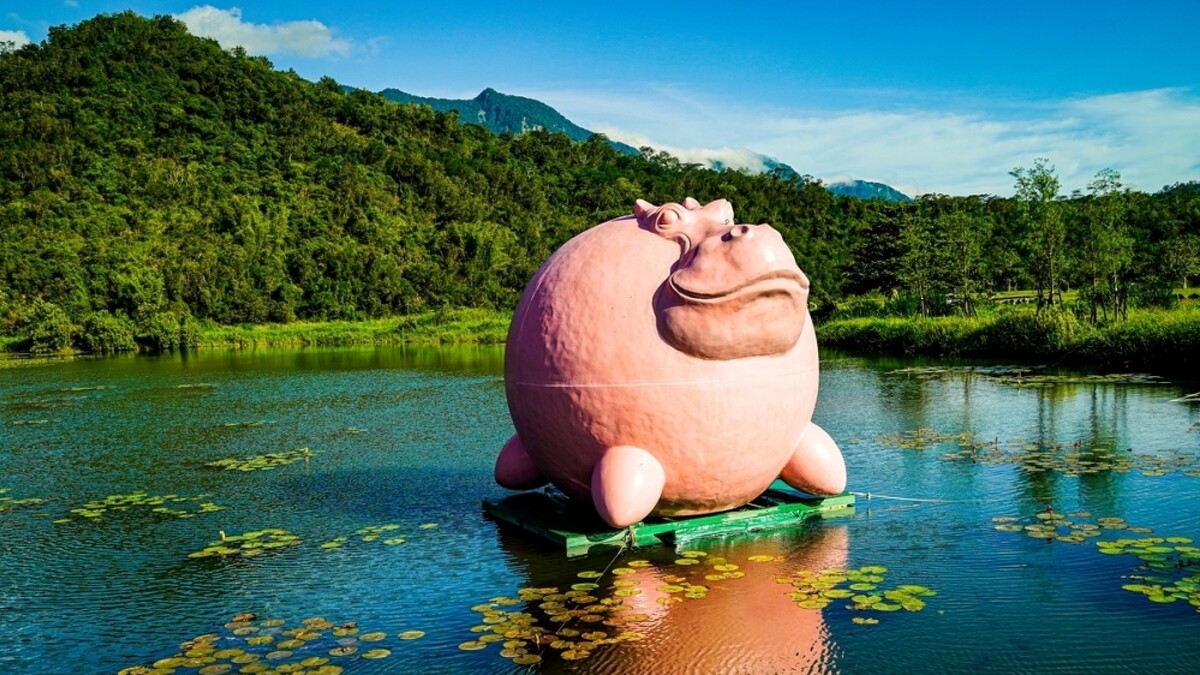 「2021縱谷大地藝術季」《粉紅河馬》