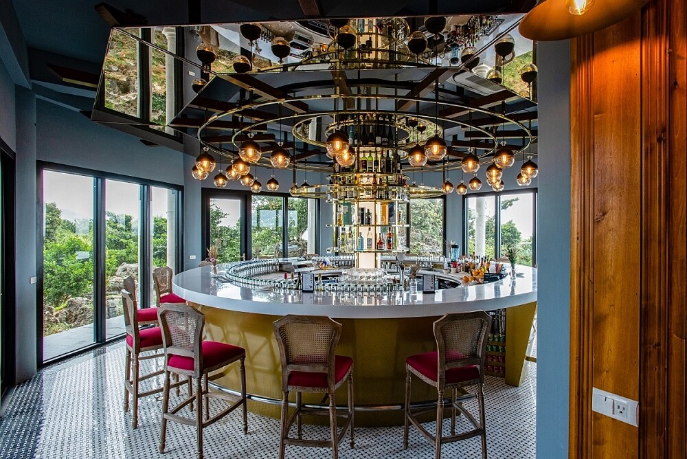 「蘭姆酒主題吧」