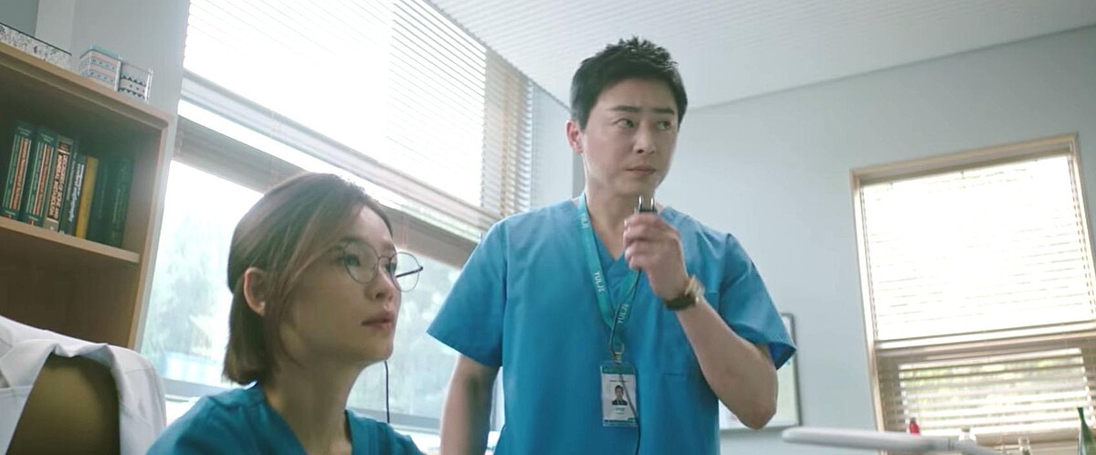 《機智醫生生活2》曹政奭「淘氣翊晙」根本「人間表情包」