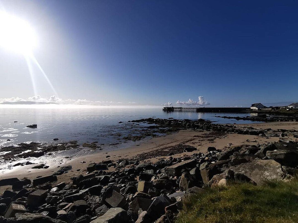 Bruichladdich 布萊迪酒廠是蘇格蘭艾雷島（Islay）大西洋的一家釀酒廠。