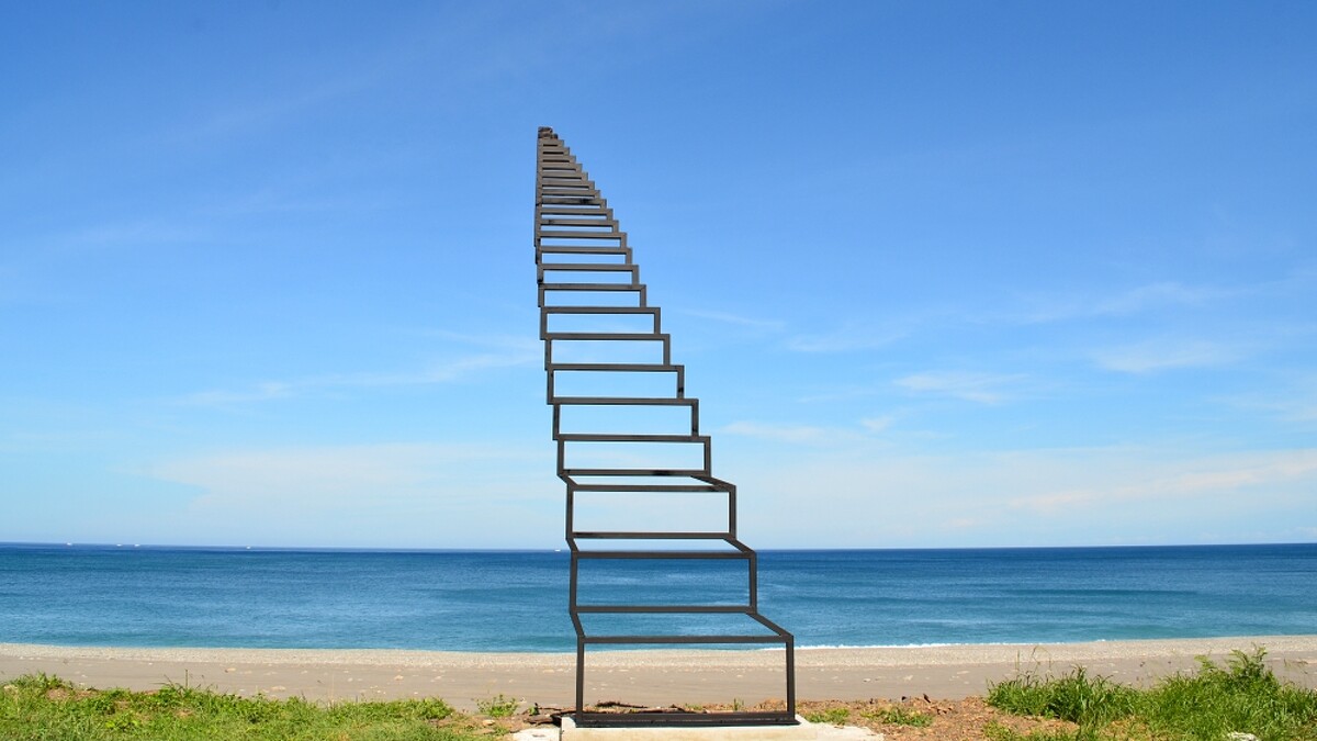 「通往天堂的階梯」，位於大武南濱休憩區