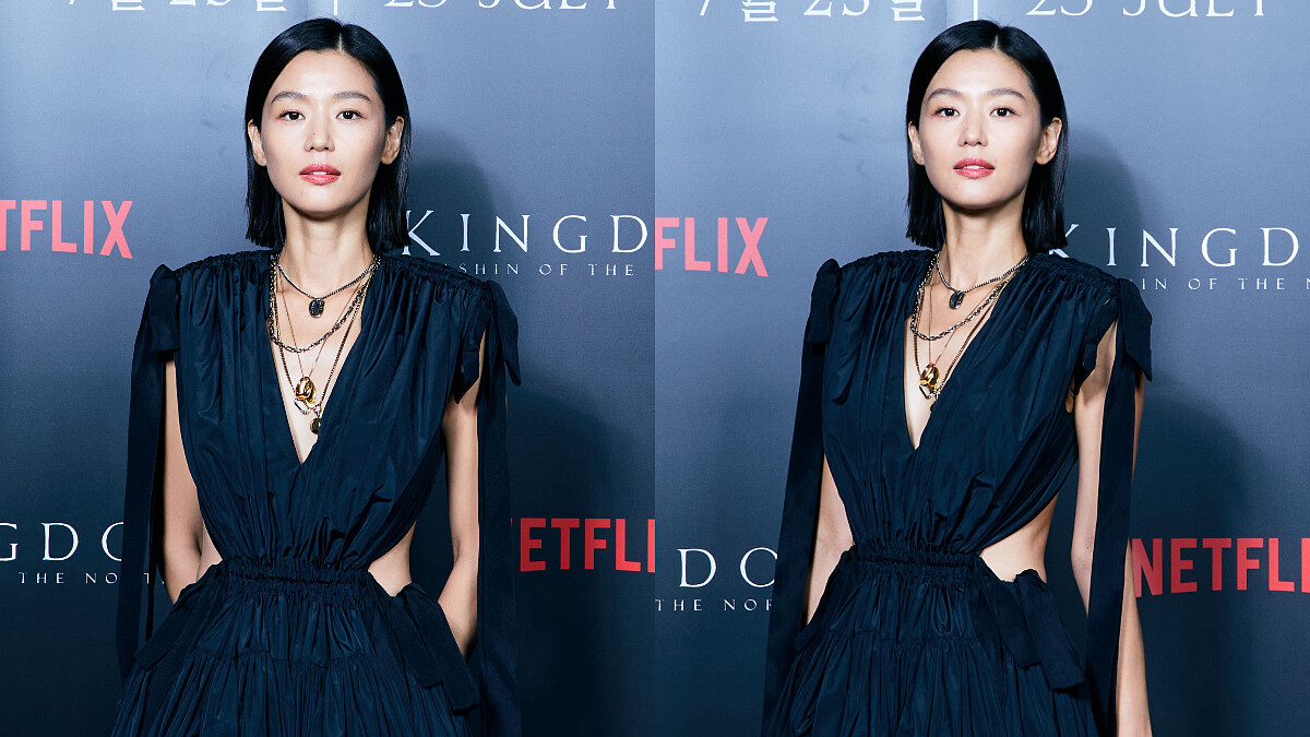 39歲 全智賢《屍戰朝鮮：雅信傳》回歸！宛如少女臉蛋身材，「每天運動」保持20年招牌「螞蟻腰」！