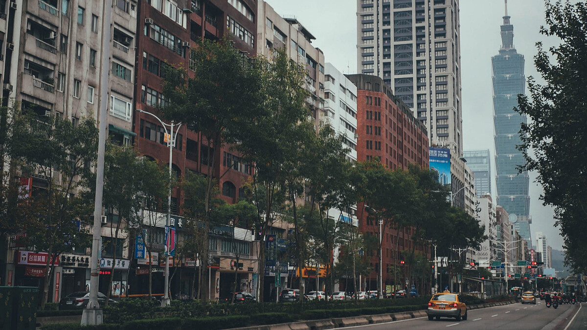 二級警戒7大防疫指引措施出爐！外出戴口罩、室內集會上限50人