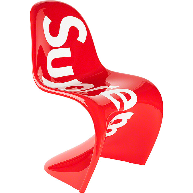 Panton Chair 與 Supreme 聯名。