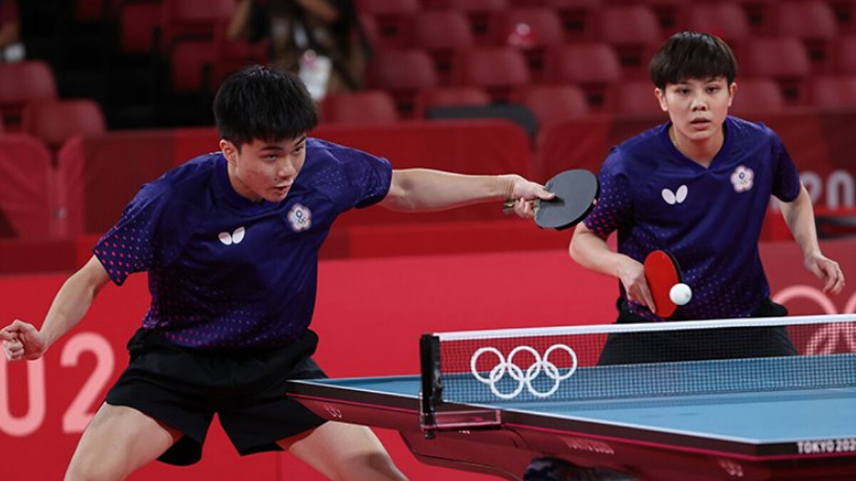 桌球混雙林昀儒、鄭怡靜順利奪銅牌！直落四橫掃法國組合，台灣桌球睽違21年再拿奧運獎牌