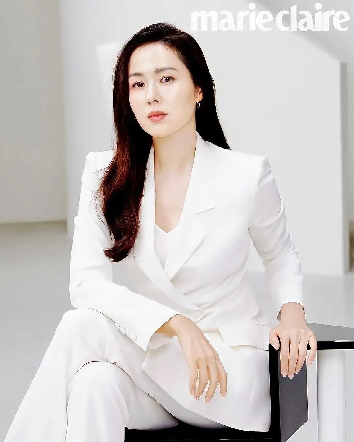 孫藝珍 知性絕美大片公開