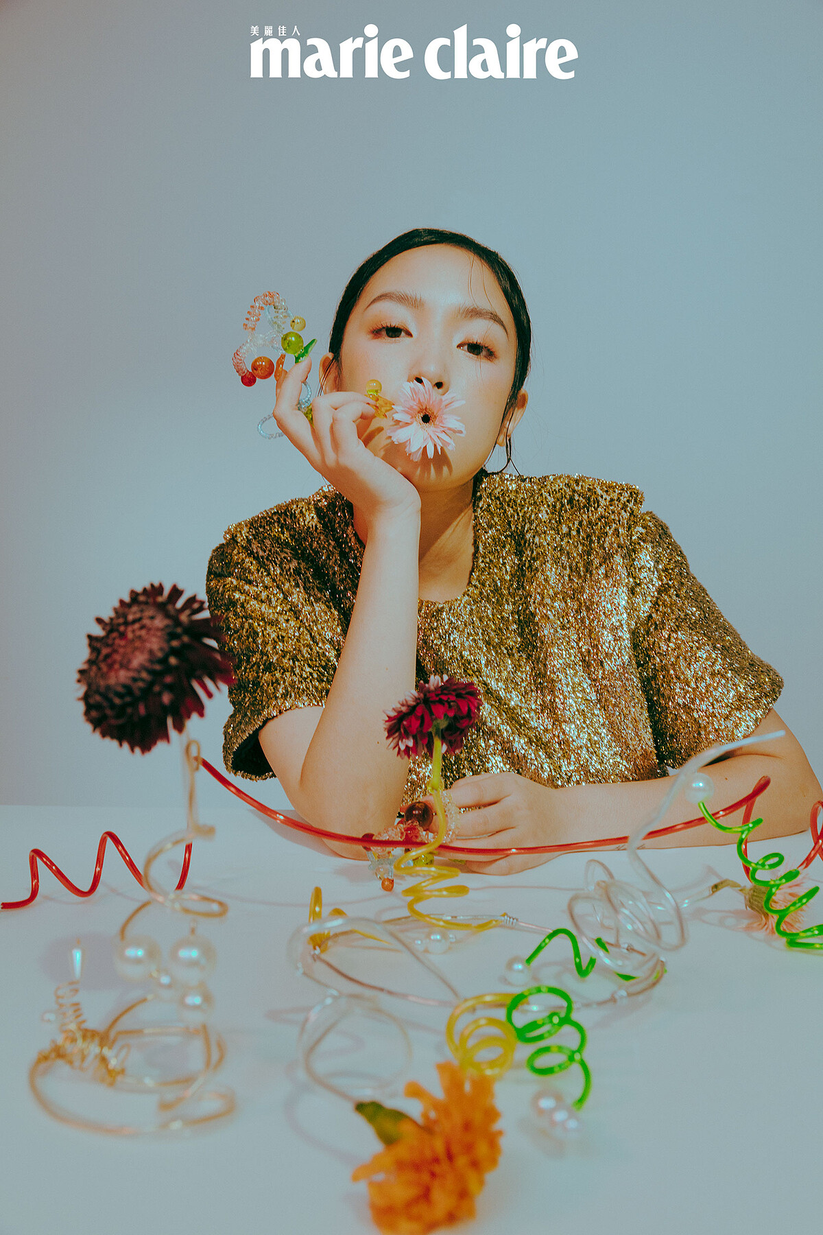 金色洋裝，Louis Vuitton