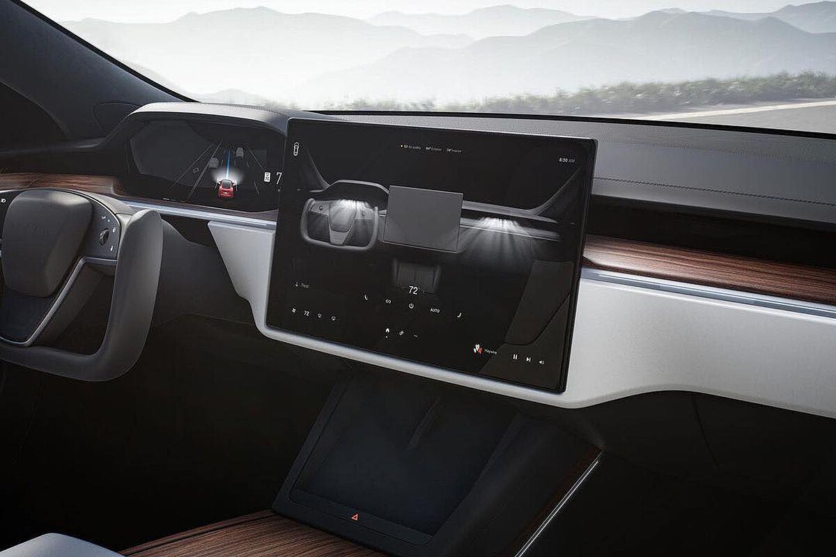 來一場專屬於您的 Tesla 私人移動電影院。