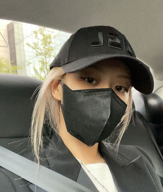 朴彩英Ros&eacute;