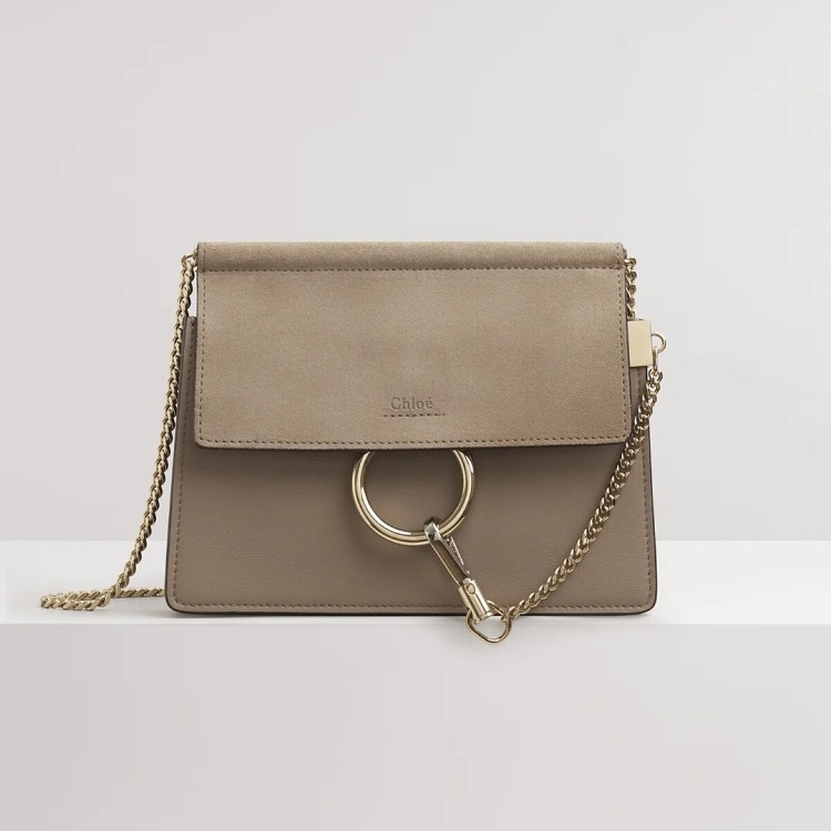 Chlo&eacute; Faye包