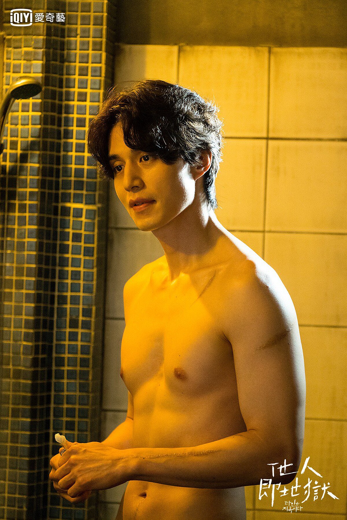 任時完、李棟旭 驚悚電視劇《他人即地獄》將拍電影版！