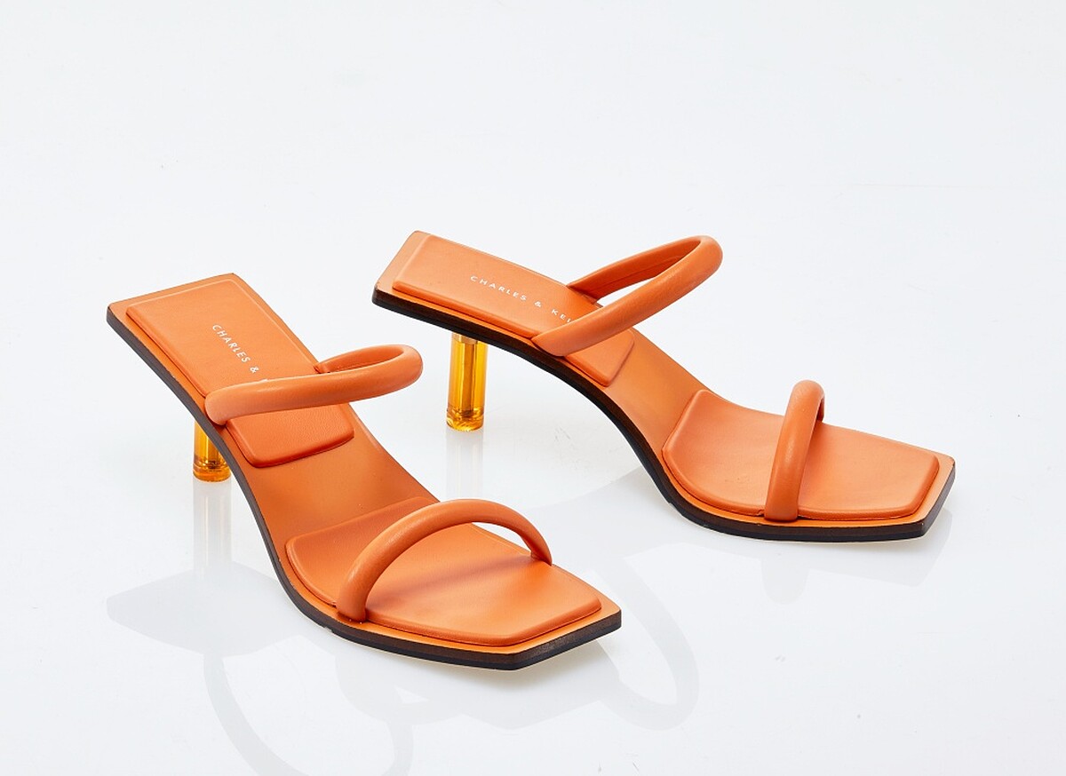 透明跟涼鞋，NT1,890