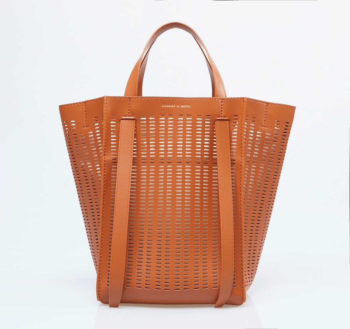 縷空編織包，NT2,890