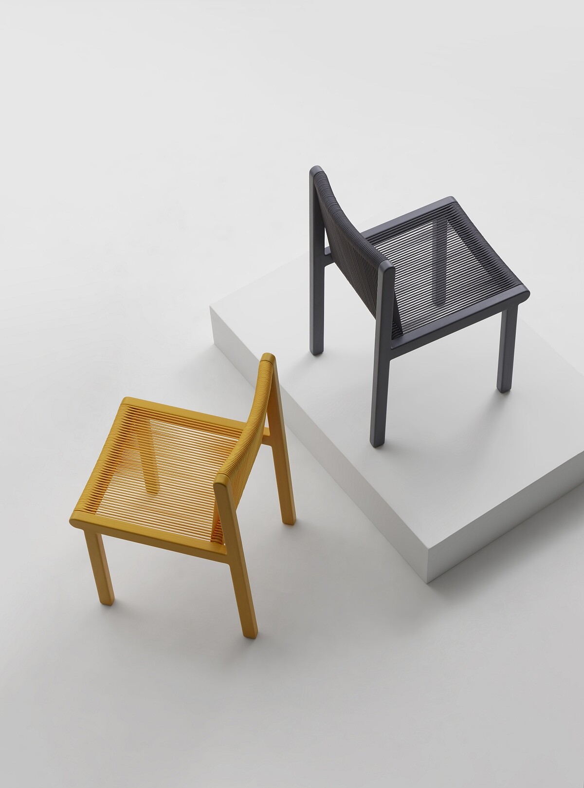 Filo 是一張兼具舒適感並符合個人體態的單椅。