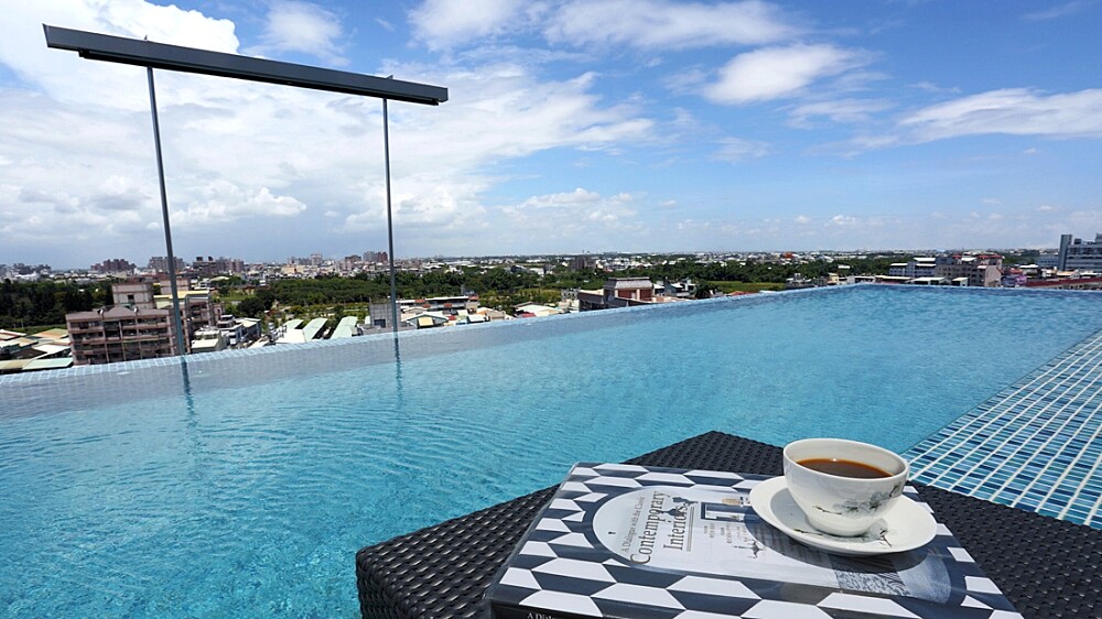 承億文旅桃城茶樣子泳池