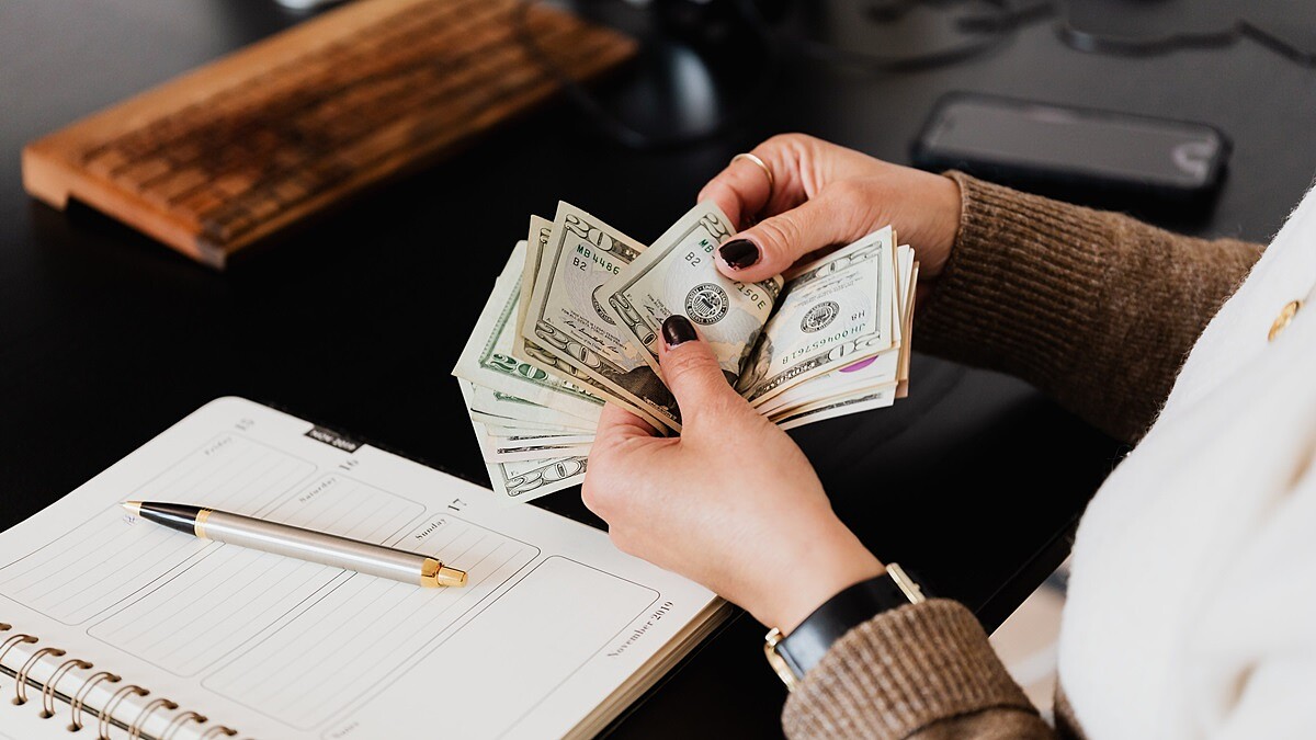 無痛存錢、對錢的正向感受、招財行為學...4種讓財富增加的存錢方法