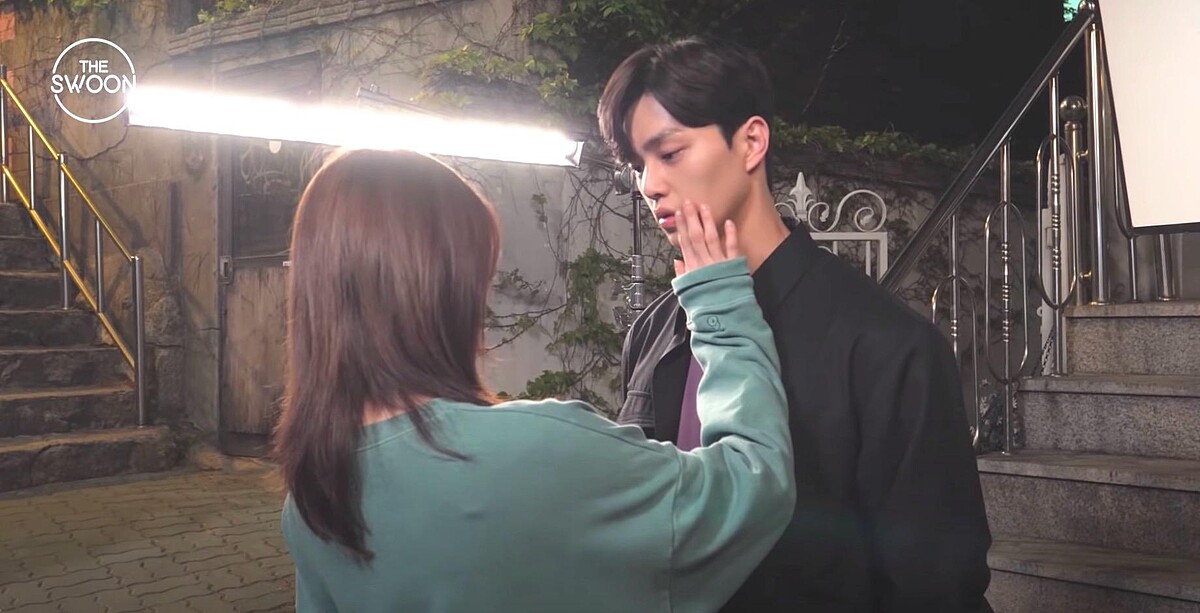 《無法抗拒的他》宋江、韓韶禧 初吻花絮太火熱！