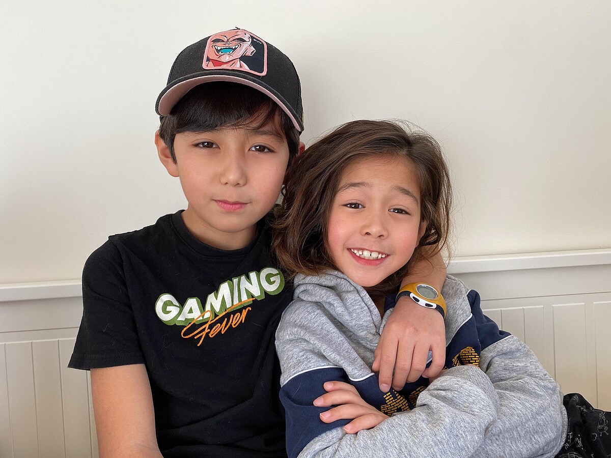 ▲亞歷和阿弟人氣超高。（圖／亞歷媽）